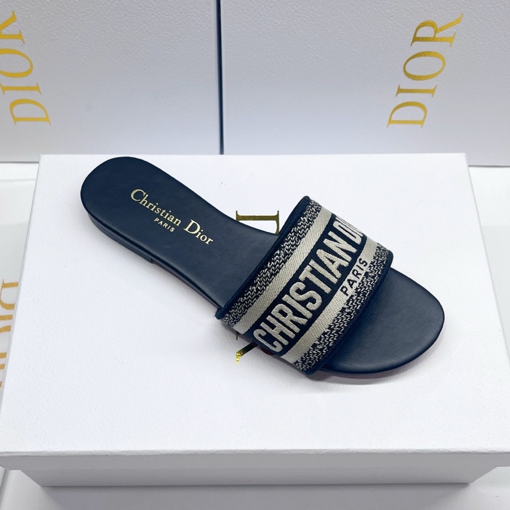 Dior Women’s Black Sandals - Picture 3 of 5